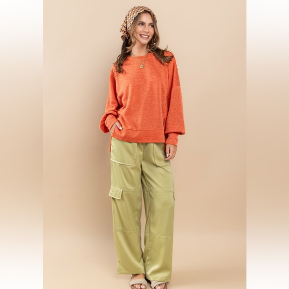 06 Solid Comfort Fit Round Neck Sweatshirt - Picture 6 of 6